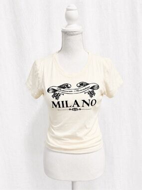 Divided Cream MILANO Graphic Tee